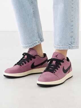 Nike Air Jordan low in Mullberry Purple Womens size 7